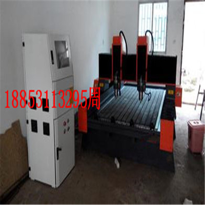 雕刻機廠家直銷 濟南超意數(shù)控機械設備 專業(yè)制造，精細呈現(xiàn)